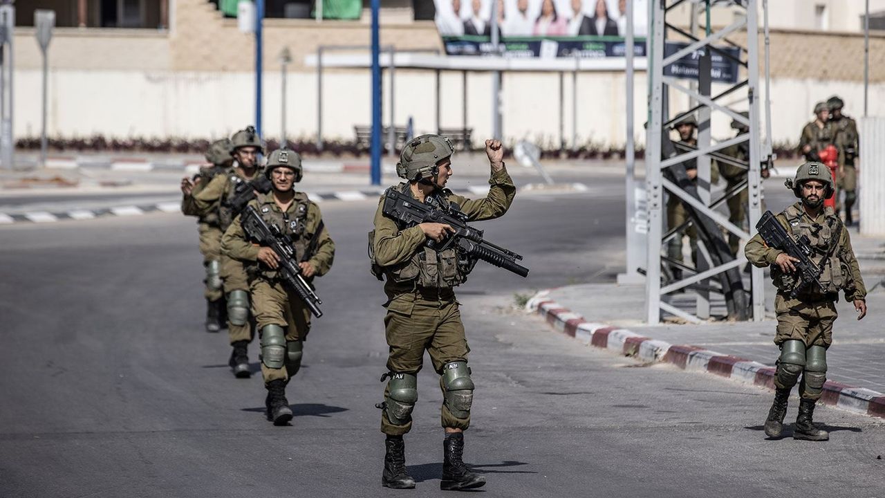 İsrail, Gazze'de üç rehine daha öldürdü iddiası