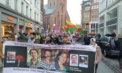 Paris Katliamı Hamburg'da protesto edildi
