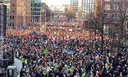 Hamburg: On binler ırkçılığı ve AfD'yi protesto etti