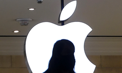Eşini aldatan erkekten Apple’a dava: Mesajları neden silmediniz