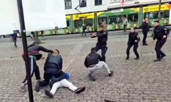 Bir ırkçı diğeri İslamcı: Bıçaklanan Alman polisi öldü