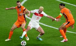 Türkiye Hollanda'ya 2-1 yenilerek turnuvadan elendi