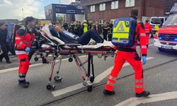 Hamburg tren istasyonunda bıçaklı saldırı: 6'sı ağır 17 kişi yaralandı