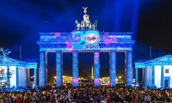 Berlin “Hep Birlikte Parlayalım” temasıyla açık hava galerisine dönüşüyor