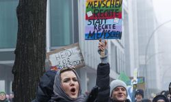 Almanya’da Merz’e karşı öfke büyüyor: “Biz şehrin görüntüsüyüz!”