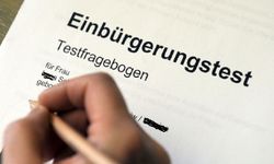 Almanya’da dil okulu merkezli sahte sertifika şebekesi ortaya çıkarıldı