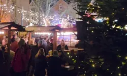 Almanya’da Noel Pazarı’nda Hoparlörden Neonazi Müzik Skandalı