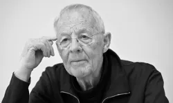 Tiyatro ve sinema sanatçısı Rolf Becker, 90 yaşında hayatını kaybetti