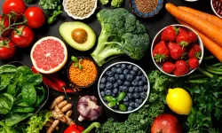 Doğru beslenme alışkanlıkları hayat kurtarıyor: Kalp krizi ve felç riski azalıyor