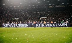 St. Pauli'den maç öncesi Holokost anması: “Affetmek yok, unutturmak yok” pankartı