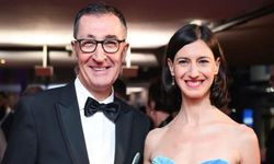 Yeşiller’in başbakan adayı Cem Özdemir, seçime haftalar kala hukukçu Flavia Zaka ile evleniyor