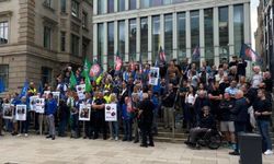 Hamburg’da polislerden protesto: “Aynı ücretle daha fazla çalışmak istemiyoruz”