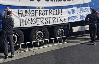 Almanya'da TIR şoförleri açlık grevine son verdi