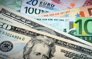 TL'de tarihi zirve: Dolar 29'a Euro 32'ye dayandı