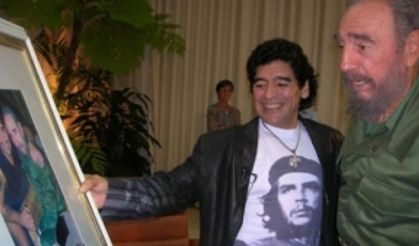 Maradona, Castro’nun öldüğü gün yaşamını yitirdi!