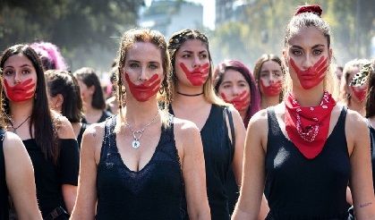 8 Mart öncesi rapor: AB'de her üç kadından biri şiddet görüyor