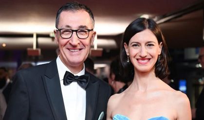 Yeşiller’in başbakan adayı Cem Özdemir, seçime haftalar kala hukukçu Flavia Zaka ile evleniyor