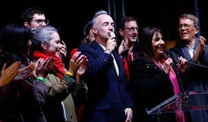 Fransa’da yerel seçimlerde Paris ve Marsilya’da sosyalistler kazandı
