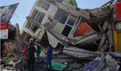 Kolombiya’daki 7,4 büyüklüğündeki depremde can kaybı 240’a yükseldi