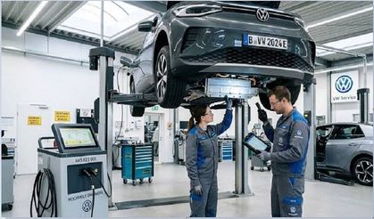 Direksiyon sisteminde arıza riski: Volkswagen 1 milyona yakın aracı geri çağırdı