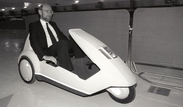 Bilgisayar dünyasının devi Clive Sinclair yaşamını yitirdi