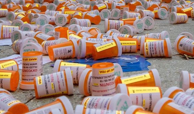 İlaç firmalarına suçlama: Ağrı kesiciler uyuşturucu bağımlılığı yapıyor