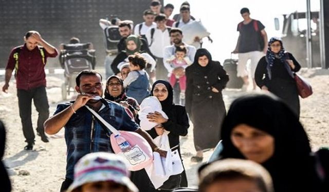 BM Temsilcisi: Haftada 800 Suriyeli ülkesine dönüyor