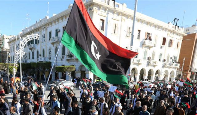 Libya'da kitlesel protesto: BM'den "vandalizm" açıklaması