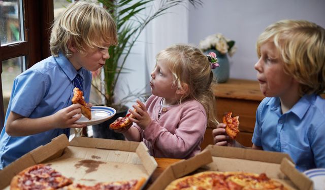 Hollanda'da okul yakınlarında sağlıksız gıda yasağı