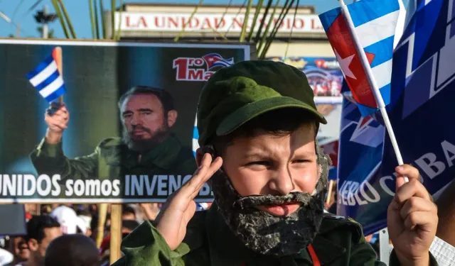 Küba: Yakıt yetersizliği 1 Mayıs yürüyüşünü iptal ettirdi