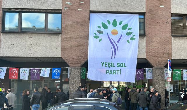 Duisburg'da Yeşil Sol Parti seçim bürosu açıldı