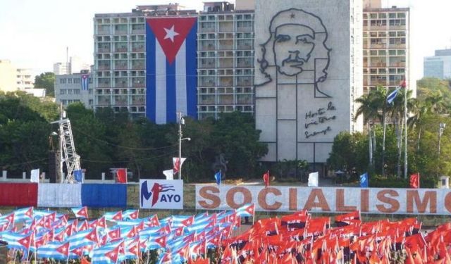 "Küba'ya yönelik ABD düşmanlığının haklı yanı yok"