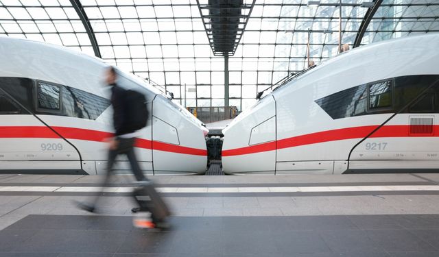 Demir yolu çalışanlarının aylık maaşı 410 Euro artacak