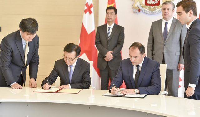 Çin ve Gürcistan'dan 'stratejik ortaklık' açıklaması