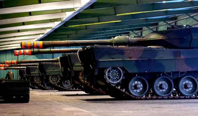 Alman Rheinmetall Ukrayna'da tank fabrikası kuruyor