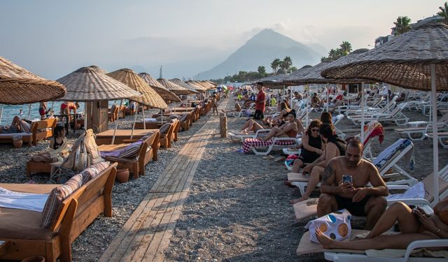 Telegraph: ''Akdeniz'in ucuz tatil yeri daha da ucuzladı''