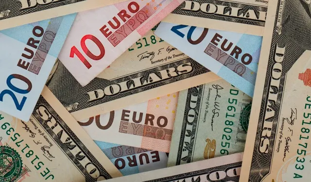 Türkiye: Dolar 31'e Euro ise 34'e koşuyor