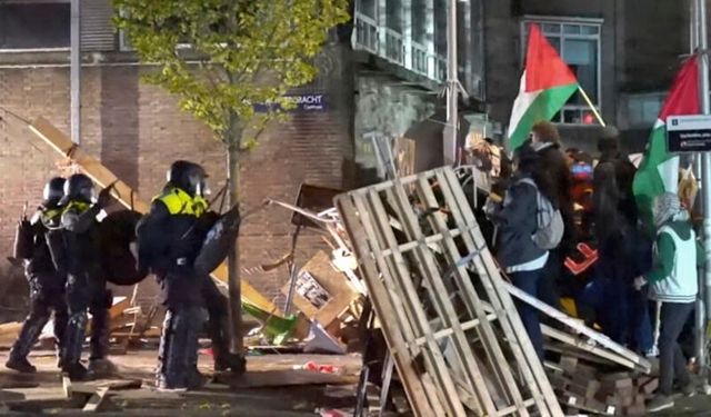 Amsterdam: Filistin'le dayanışma gösterisine sert müdahale