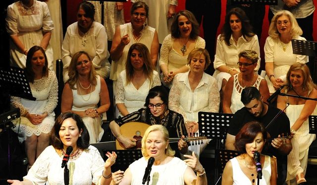 Menekşe Korosunun Yaz Konserine yoğun ilgi