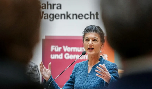 Wagenknecht: İlticası reddedilenlere sosyal yardım kesilsin!