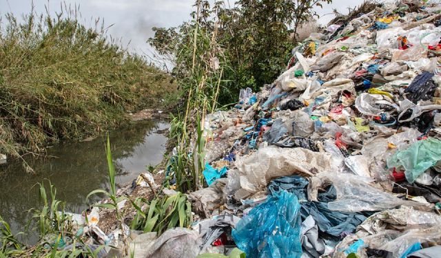 Avrupa'dan Adana’ya her ay 40 bin ton plastik çöp gidiyor