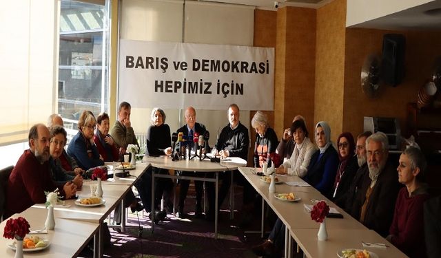 Aydın ve yazarlardan çağrı: "Barış ve Demokrasi Hepimiz İçin"