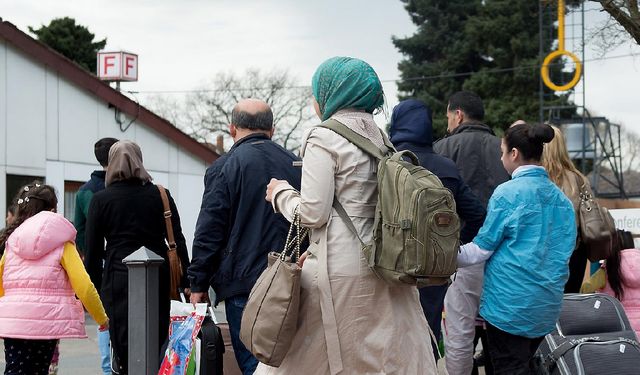 Almanya'dan sonra Fransa'da Suriyelilerin sığınma başvurularını askıya mı alacak?