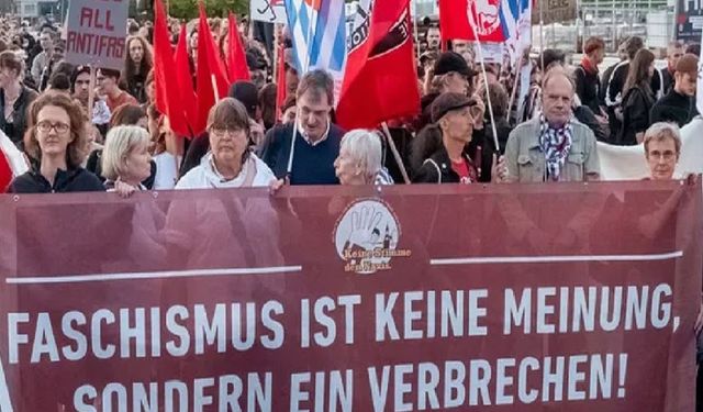 Aşırı sağcı AfD'nin başbakan adayı Weidel Hamburg'da protesto edilecek