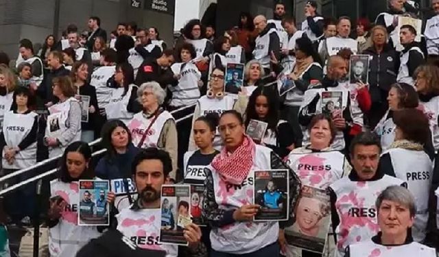 Paris'te İsrail protesto edildi: “Gazze'deki gazeteci katliamını durdurun"