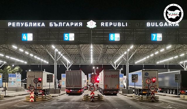 Türkiye’ye gelen TIR’da beyan edilmemiş yüz binlerce euro ele geçirildi
