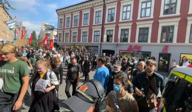Norveç'te aşırı sağcı AfD'li politikacı protesto edildi