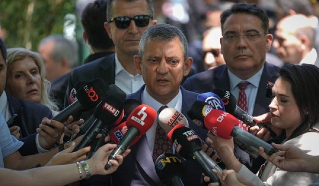 Özel'den sert tepki: 'Onlar savcılarına, çetelerine güvensinler. Ben millete güveniyorum'