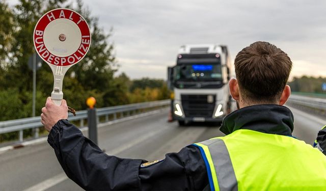 Almanya'da sınır kontrollerine 1 yılda 80 milyon euro harcandı