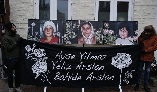 33 yıl sonra Mölln: Irkçı kundaklamada yaşamını yitirenler Mölln ve Kiel’de anılıyor